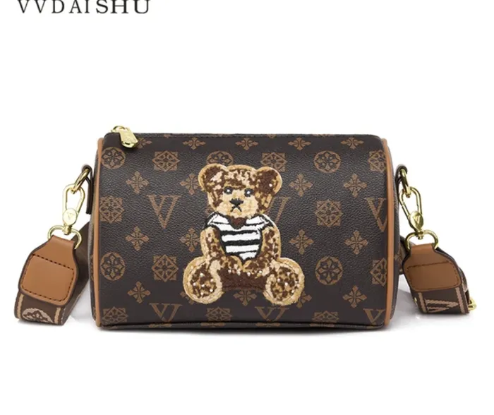 Women's large volume Crossbody 2024 replica Louis Vuitton bag